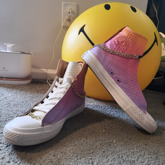 Converse Pink and Purple High-Top Sneakers with Chain - Picture 2 of 8